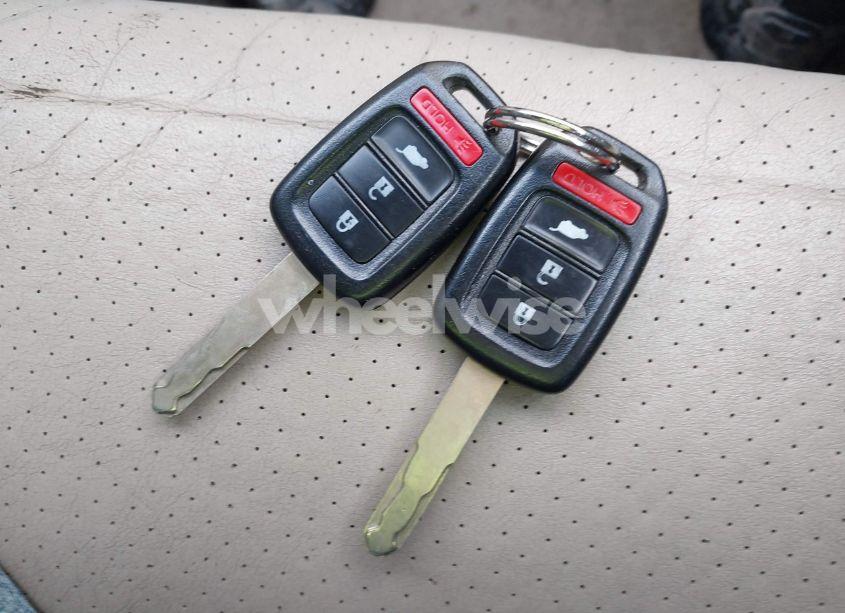 Photo 11 of 2016 Honda Cr-v LX (VIN 2HKRM4H36GH676628)