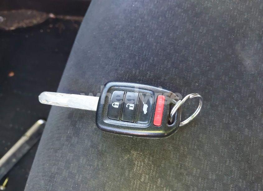 Photo 11 of 2015 Honda Cr-v LX (VIN 2HKRM4H37FH681805)