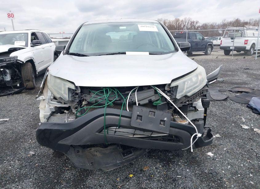 Photo 13 of 2016 Honda Cr-v LX (VIN 2HKRM4H37GH603302)