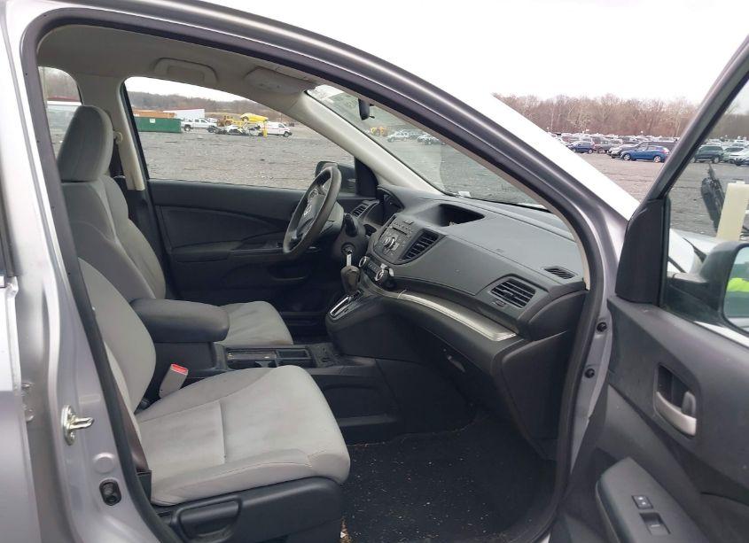 Photo 5 of 2016 Honda Cr-v LX (VIN 2HKRM4H37GH603302)