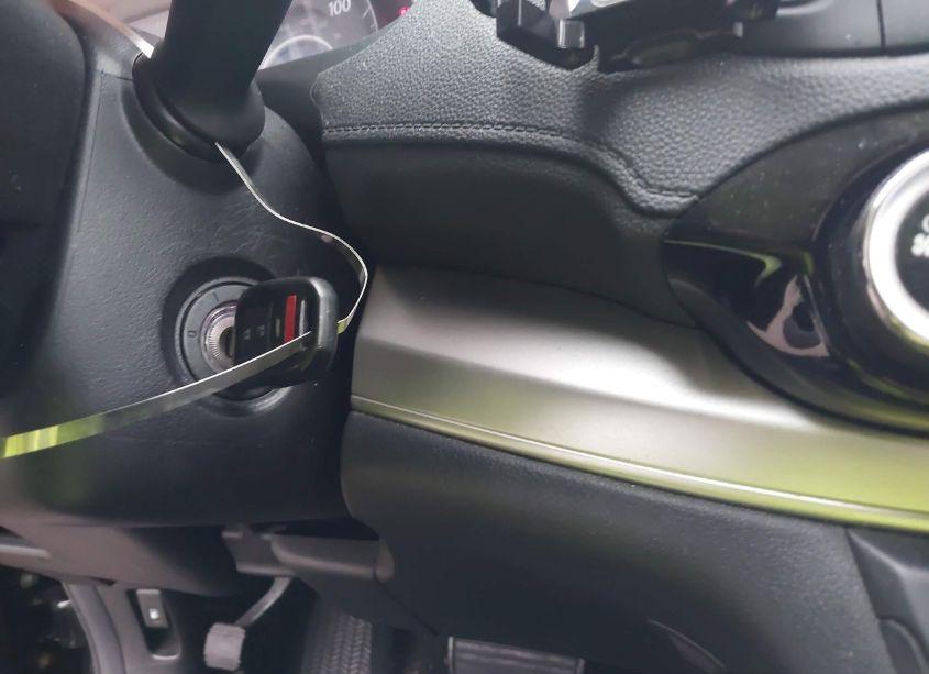 Photo 11 of 2016 Honda Cr-v LX (VIN 2HKRM4H37GH612677)