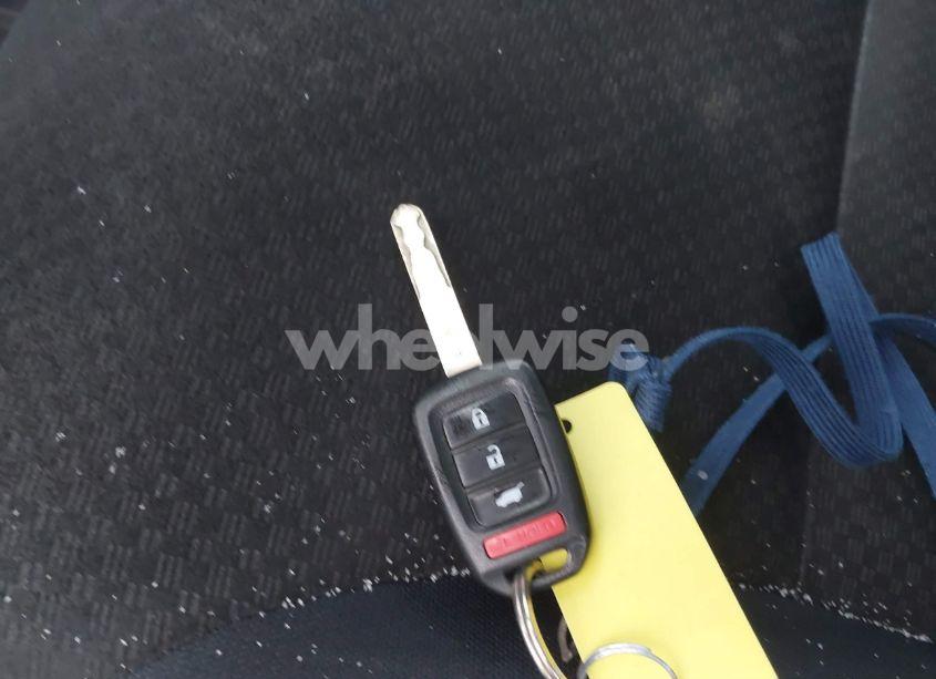 Photo 11 of 2016 Honda Cr-v LX (VIN 2HKRM4H37GH657621)