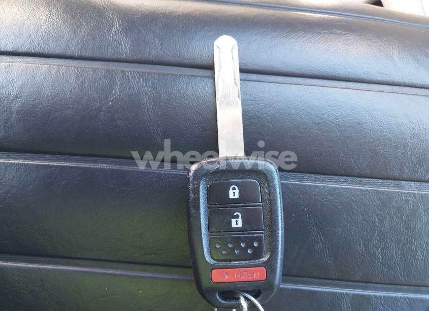 Photo 11 of 2014 Honda Cr-v LX (VIN 2HKRM4H38EH610353)