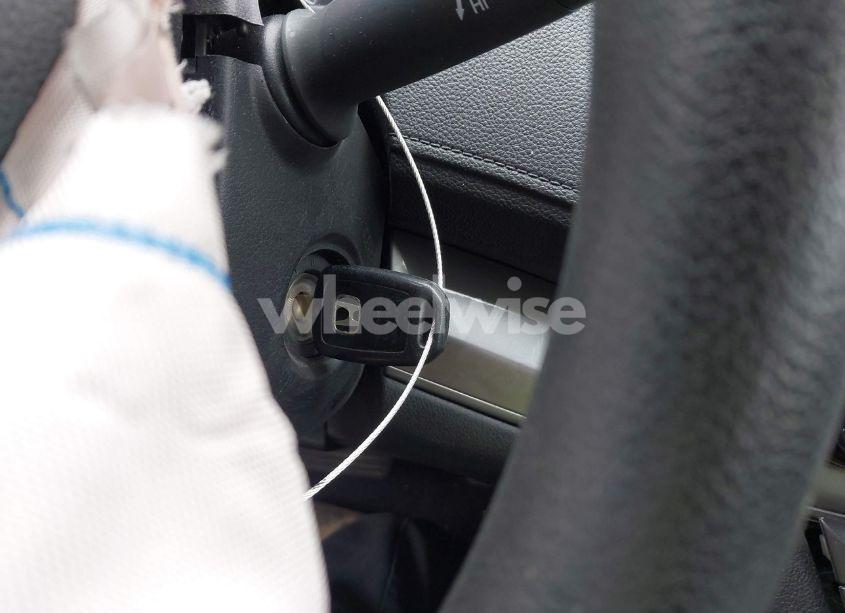 Photo 11 of 2015 Honda Cr-v LX (VIN 2HKRM4H38FH624643)