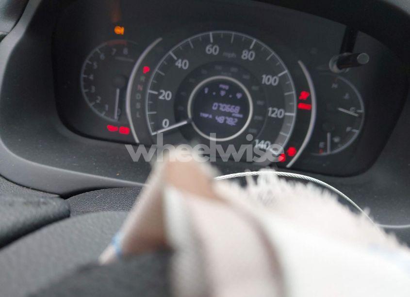 Photo 7 of 2015 Honda Cr-v LX (VIN 2HKRM4H38FH624643)