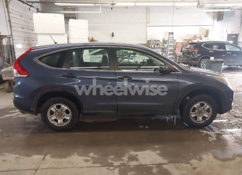 Photo 13 of 2014 Honda Cr-v LX (VIN 2HKRM4H39EH618848)