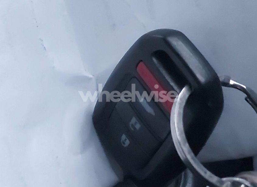 Photo 11 of 2015 Honda Cr-v LX (VIN 2HKRM4H39FH606796)