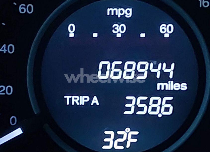 Photo 15 of 2015 Honda Cr-v LX (VIN 2HKRM4H39FH606796)