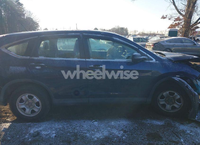 Photo 13 of 2015 Honda Cr-v LX (VIN 2HKRM4H39FH627910)