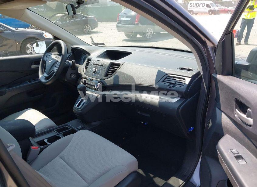 Photo 5 of 2016 Honda Cr-v LX (VIN 2HKRM4H39GH637905)