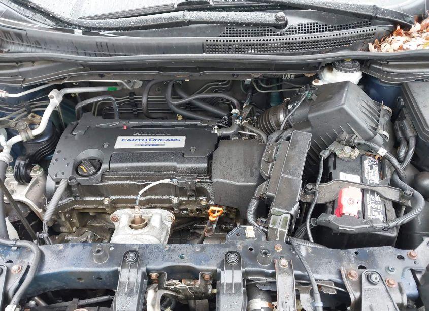 Photo 10 of 2015 Honda Cr-v LX (VIN 2HKRM4H3XFH630492)