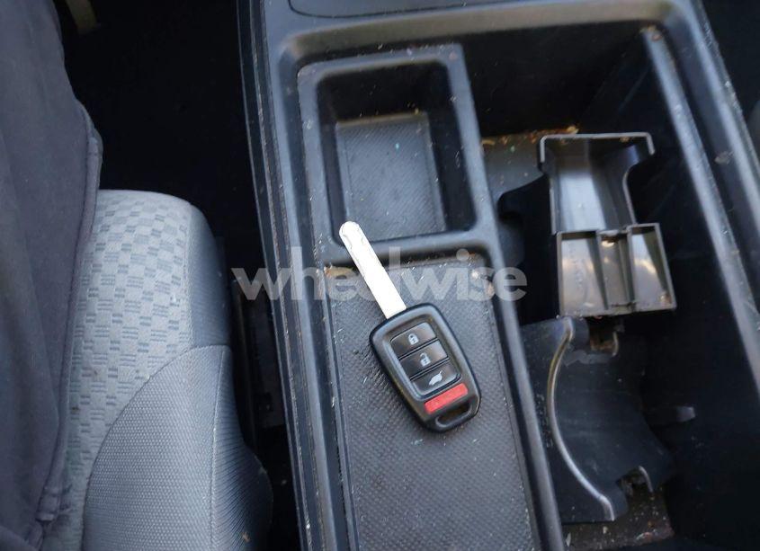 Photo 11 of 2016 Honda Cr-v SE (VIN 2HKRM4H40GH641480)