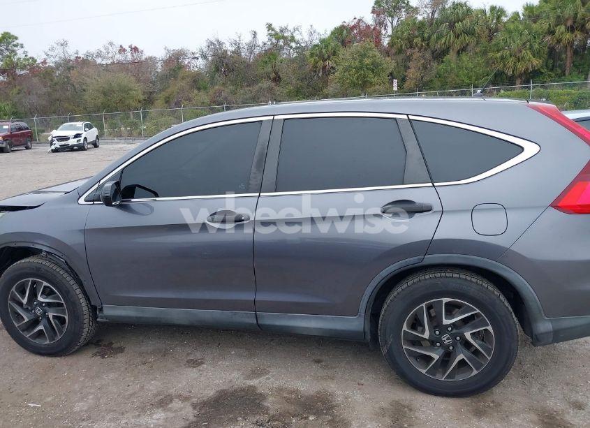 Photo 14 of 2016 Honda Cr-v SE (VIN 2HKRM4H40GH674060)