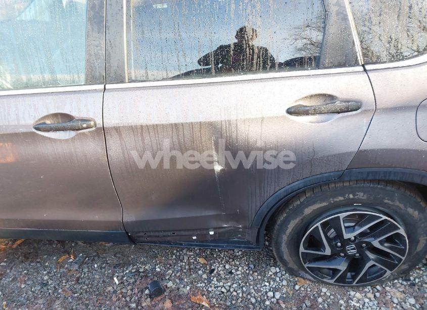 Photo 21 of 2016 Honda Cr-v SE (VIN 2HKRM4H42GH661908)