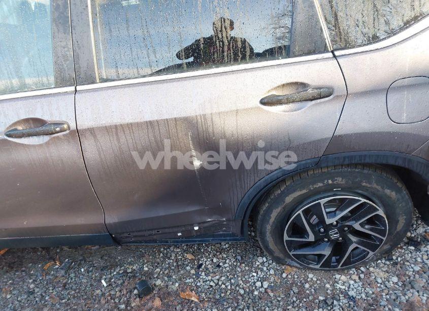 Photo 22 of 2016 Honda Cr-v SE (VIN 2HKRM4H42GH661908)