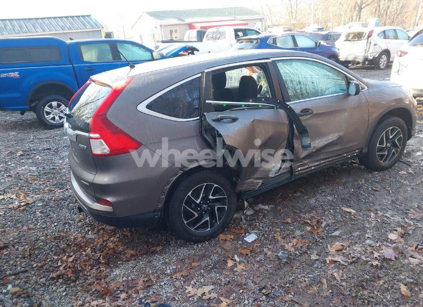 Photo 4 of 2016 Honda Cr-v SE (VIN 2HKRM4H42GH661908)