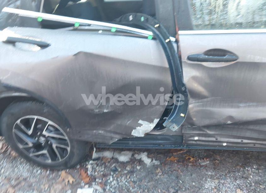 Photo 6 of 2016 Honda Cr-v SE (VIN 2HKRM4H42GH661908)