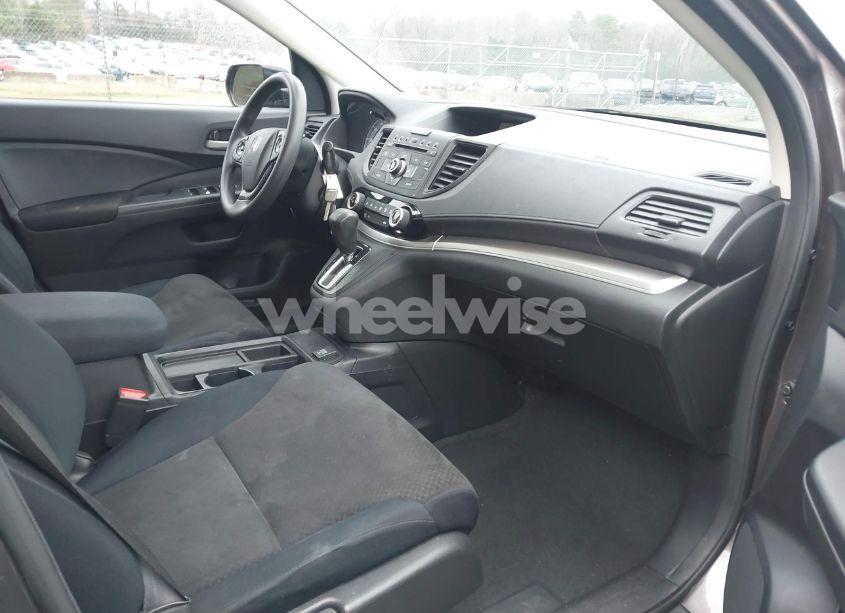 Photo 5 of 2016 Honda Cr-v SE (VIN 2HKRM4H43GH652733)