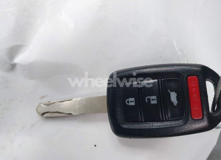 Photo 11 of 2016 Honda Cr-v SE (VIN 2HKRM4H47GH720547)