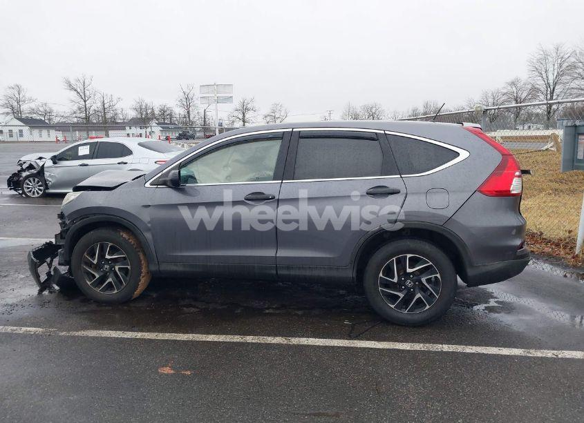 Photo 14 of 2016 Honda Cr-v SE (VIN 2HKRM4H47GH720547)