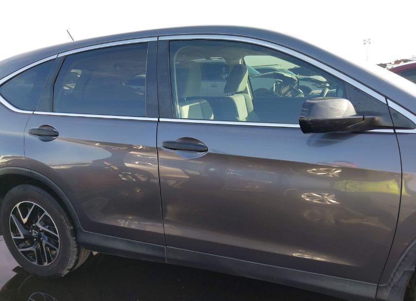 Photo 13 of 2016 Honda Cr-v SE (VIN 2HKRM4H48GH653652)