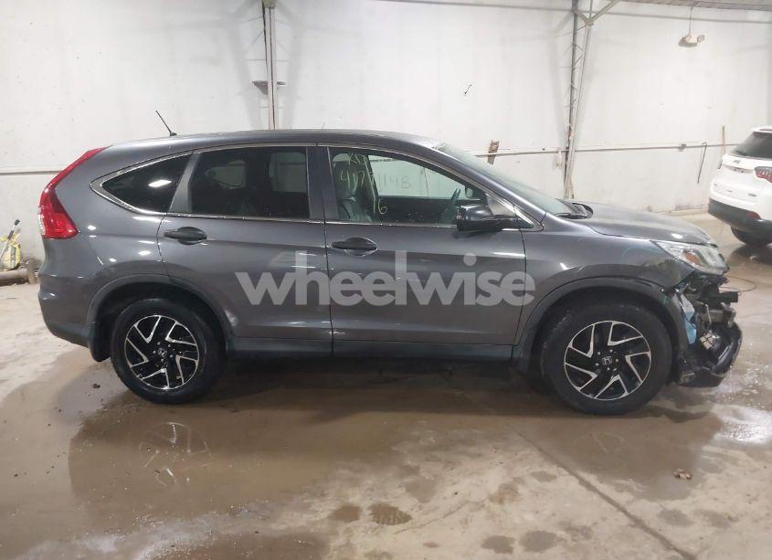 Photo 13 of 2016 Honda Cr-v SE (VIN 2HKRM4H4XGH613900)
