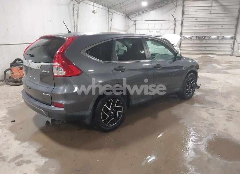 Photo 4 of 2016 Honda Cr-v SE (VIN 2HKRM4H4XGH613900)