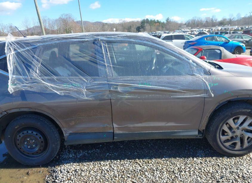 Photo 13 of 2016 Honda Cr-v EX (VIN 2HKRM4H57GH628881)