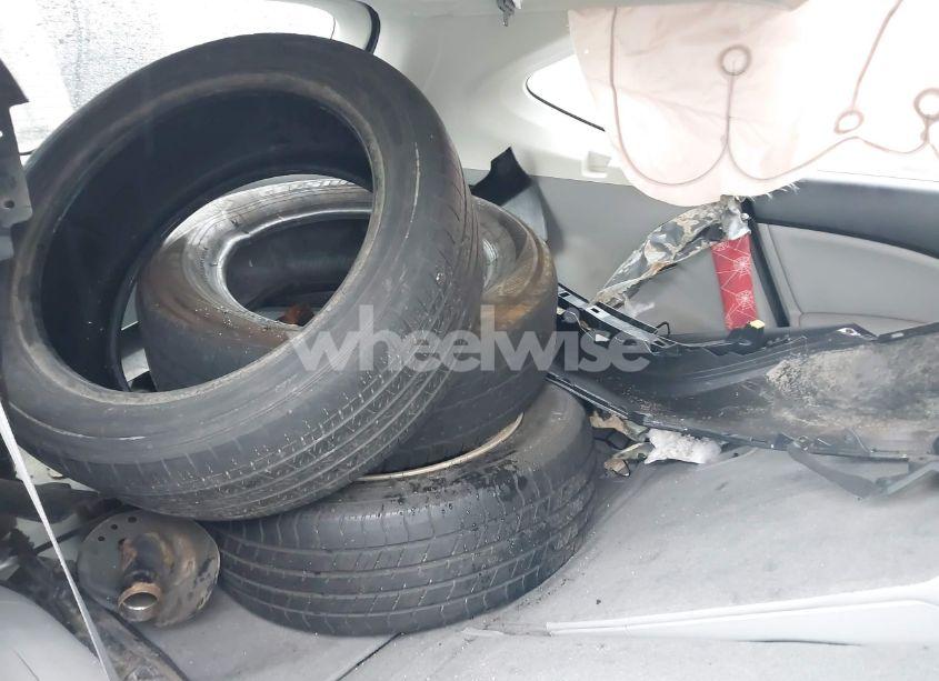 Photo 12 of 2012 Honda Cr-v EX-L (VIN 2HKRM4H79CH602794)