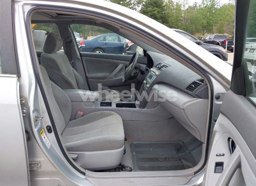 Photo 5 of 2007 Toyota Camry HYBRID (VIN 2HKRM4H79FH******)