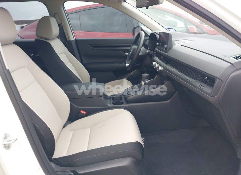 Photo 5 of 2024 Honda Cr-v LX 2WD (VIN 2HKRS3H21RH323630)