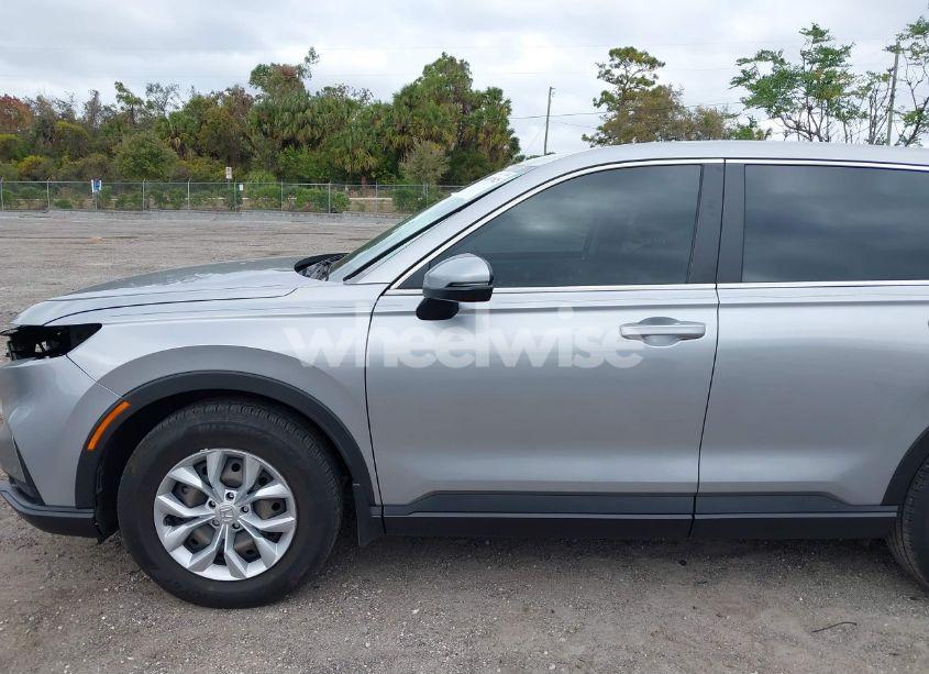 Photo 15 of 2023 Honda Cr-v LX 2WD (VIN 2HKRS3H23PH308981)