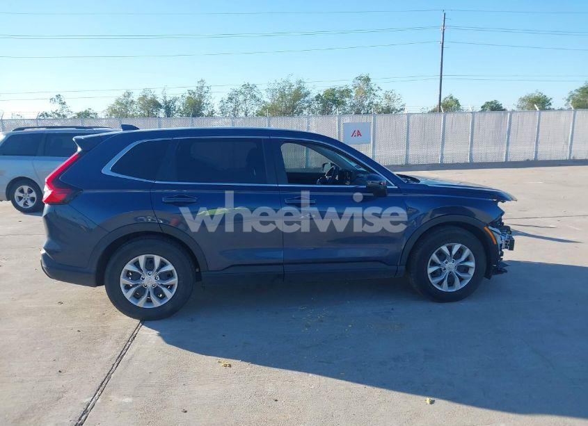 Photo 14 of 2023 Honda Cr-v LX 2WD (VIN 2HKRS3H27PH305548)