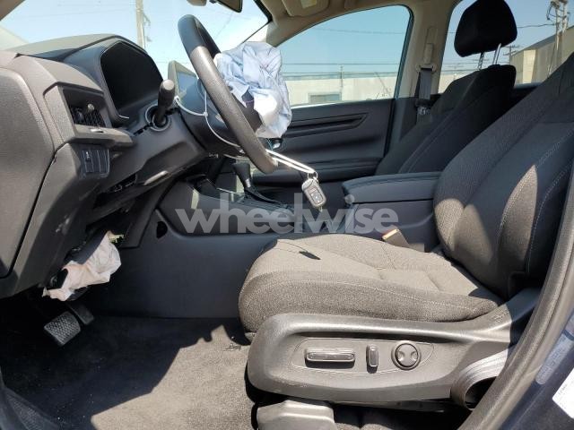 Photo 4 of 2024 HONDA CR-V EX (VIN 2HKRS3H46RH311023)