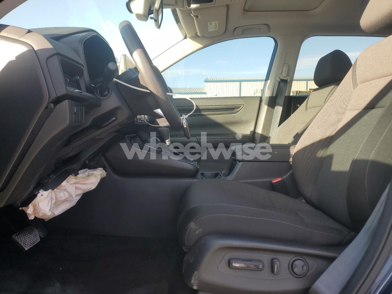 Photo 7 of 2025 HONDA CR-V EX (VIN 2HKRS3H47SH341105)