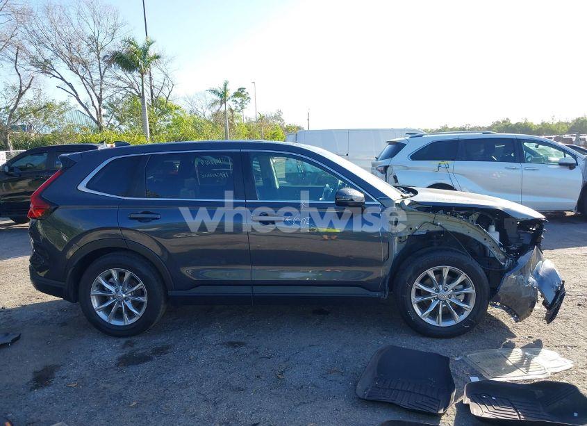 Photo 14 of 2024 Honda Cr-v EX 2WD (VIN 2HKRS3H49RH334411)