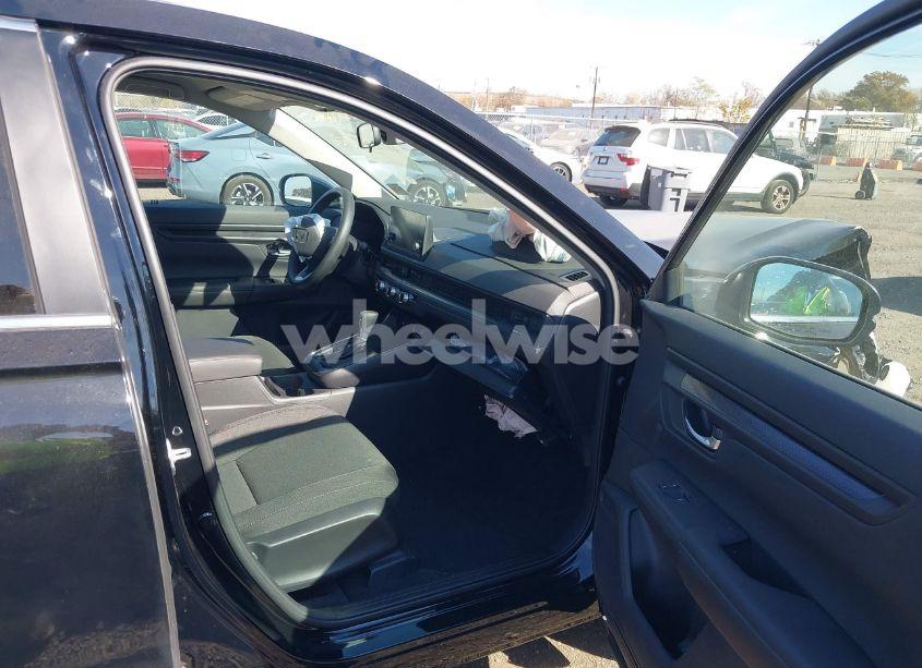 Photo 5 of 2025 Honda Cr-v LX AWD (VIN 2HKRS4H20SH416053)