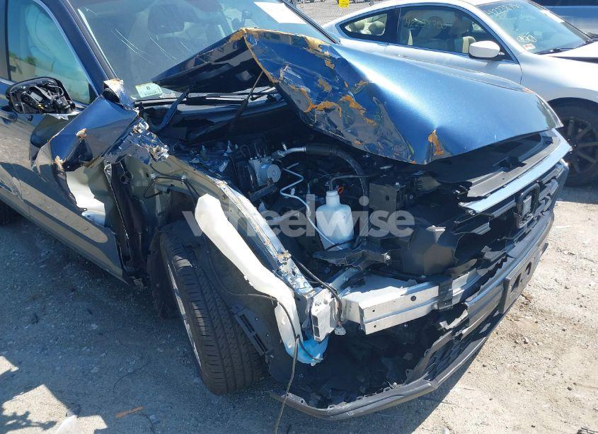 Photo 6 of 2024 Honda Cr-v EX AWD (VIN 2HKRS4H45RH402953)