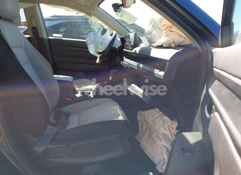 Photo 5 of 2024 Honda Cr-v EX AWD (VIN 2HKRS4H45RH454390)