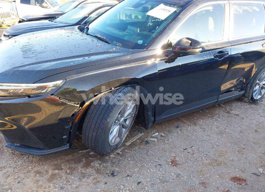 Photo 6 of 2024 Honda Cr-v EX AWD (VIN 2HKRS4H48RH454531)