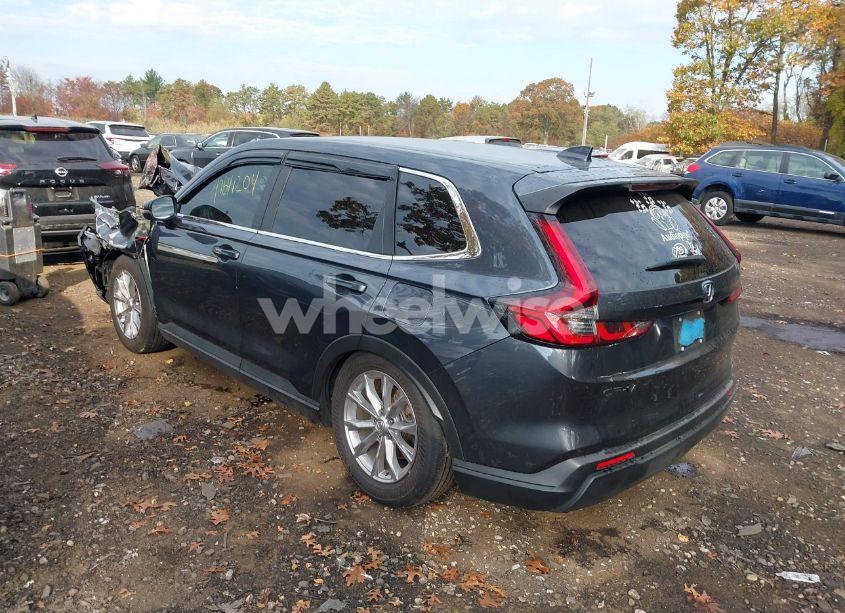 Photo 3 of 2023 Honda Cr-v EX AWD (VIN 2HKRS4H4XPH405800)