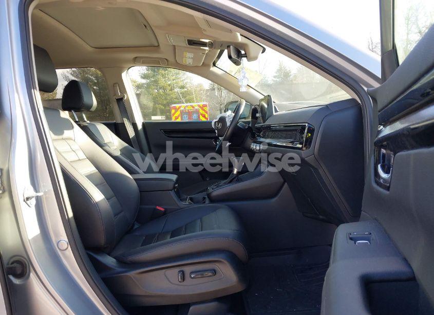 Photo 5 of 2023 Honda Cr-v EX-L AWD (VIN 2HKRS4H72PH410239)