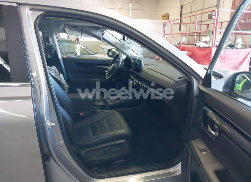 Photo 5 of 2023 Honda Cr-v EX-L AWD (VIN 2HKRS4H75PH437113)