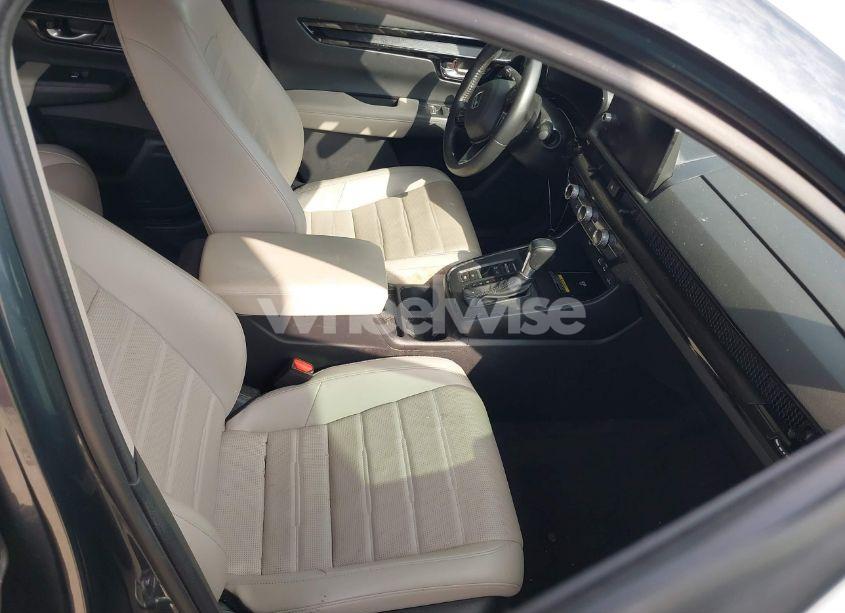 Photo 5 of 2024 Honda Cr-v EX-L AWD (VIN 2HKRS4H78RH427792)