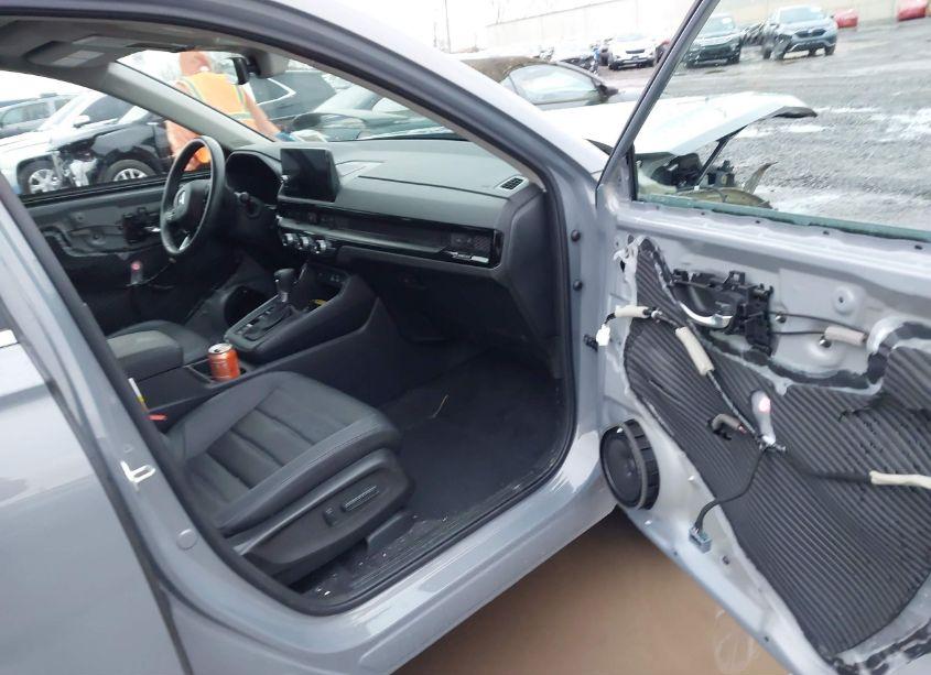 Photo 5 of 2023 Honda Cr-v EX-L AWD (VIN 2HKRS4H7XPH436541)