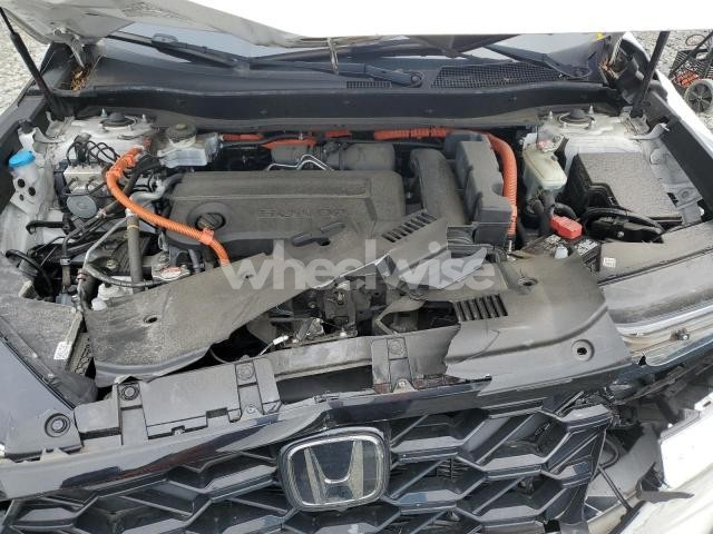 Photo 5 of 2023 HONDA CR-V SPORT (VIN 2HKRS6H57PH817712)