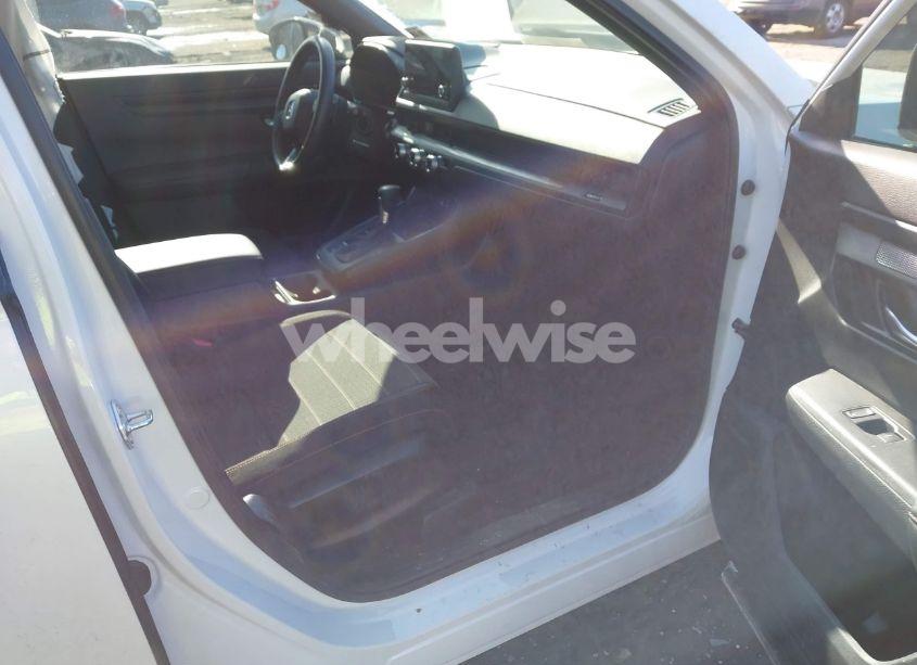 Photo 5 of 2023 Honda Cr-v HYBRID SPORT (VIN 2HKRS6H59PH817744)