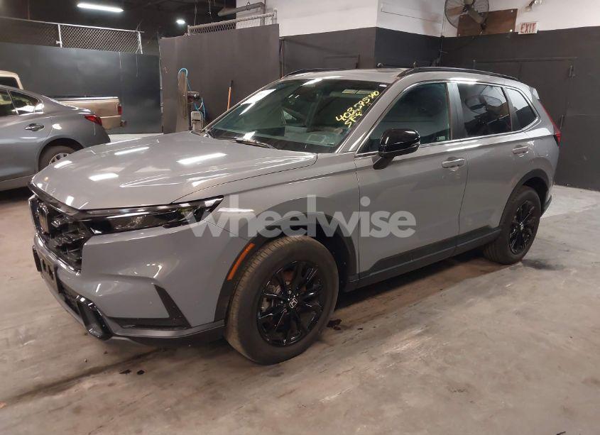 Photo 2 of 2023 Honda Cr-v HYBRID SPORT (VIN 2HKRS6H5XPH817882)