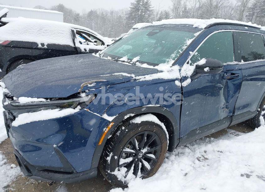 Photo 6 of 2025 Honda Cr-v HYBRID SPORT-L (VIN 2HKRS6H82SH806930)