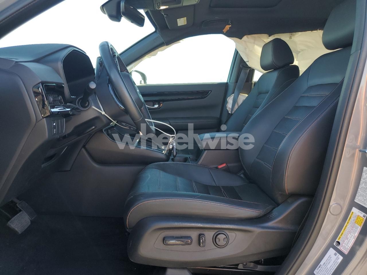 Photo 7 of 2023 HONDA CR-V SPORT TOURING (VIN 2HKRS6H90PH811091)